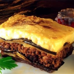Airfryer'da patlıcanlı Yunan musakkası