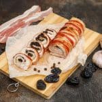 Arrosto arrotolato all'airfryer con prugne e bacon