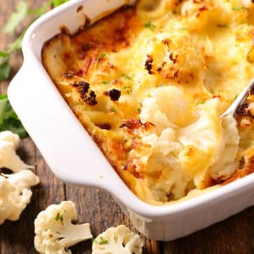 Gratin de conopidă la airfryer cu sos cremos de brânză