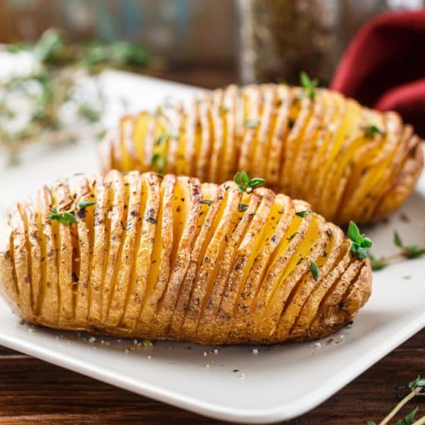 Hasselback-aardappelen uit de airfryer met suggesties voor bijgerechten