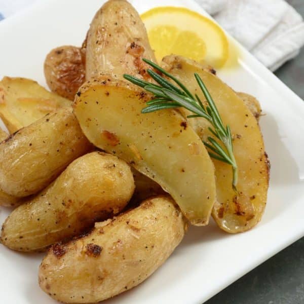 Kreikkalaiset perunat (Patates Fournou) sitruunalla airfryeristä