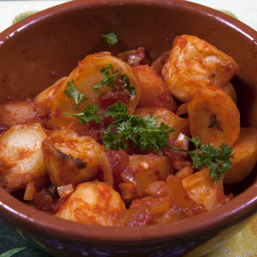 Tapas kartofler lavet i airfryer Patatas Bravas Spanske