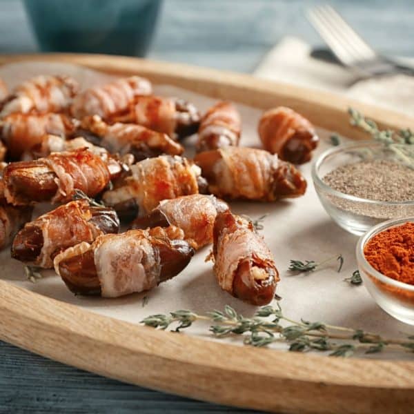 Dattes au bacon à l'airfryer en apéritif et tapas