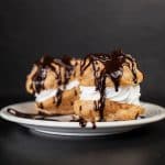 Choux à la crème à l'airfryer pâte à choux avec crème vanille et confiture