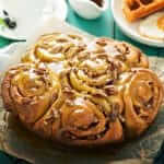 Sticky buns con nueces pecanas (schnecken) en airfryer