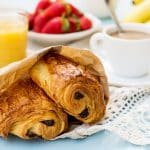 Pain au Chocolat aus Blätterteig mit Schokolade aus dem Airfryer
