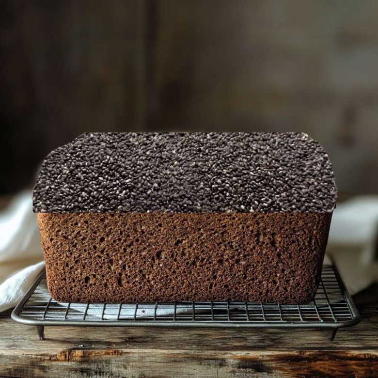 Donker chia-roggebrood vers uit de airfryer