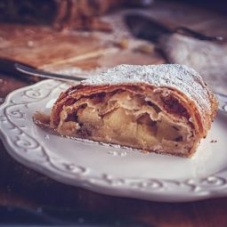 Klassisk østrigsk æblestrudel bagt i airfryer