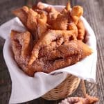 Rapeat norjalaiset friteeratut kierretyt pikkuleivät