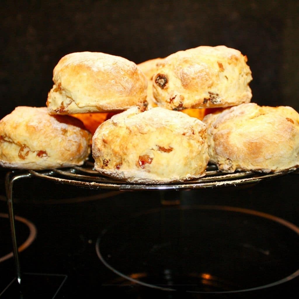 julescones i airfryer med tranebær og rosiner
