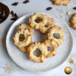 Sprøde kokoskranse bagt i airfryer