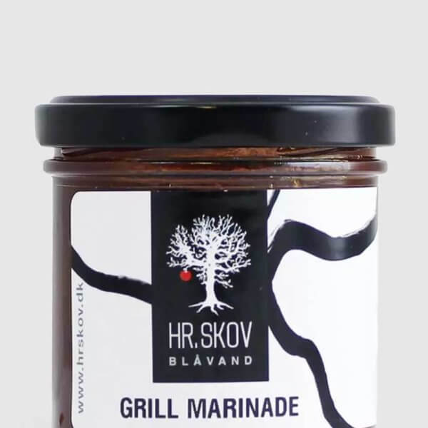 Glas med mørk og smagsintens grillmarinade fra Hr Skov