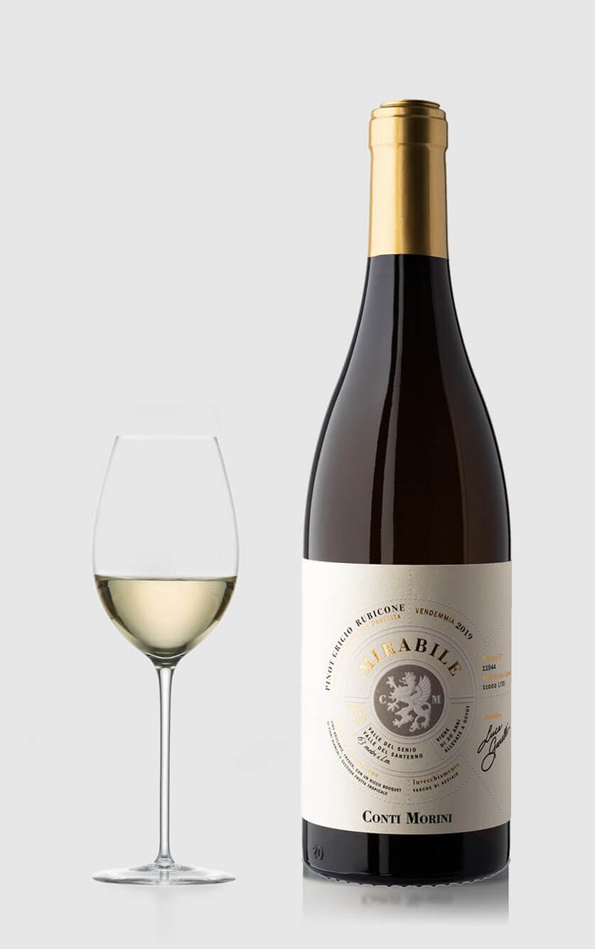 Flaske med Conti Morini Mirabile Pinot Grigio 2023, en frisk italiensk hvidvin.