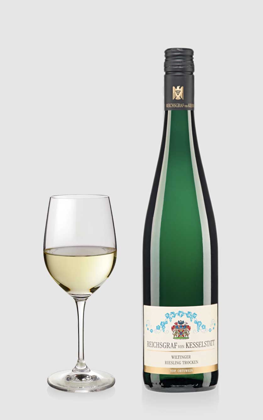 En flot flaske Wiltinger Riesling Trocken hvidvin fra Mosel-regionen i Tyskland med mineralsk karakter