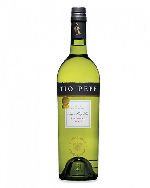 En elegant flaske Tio Pepe Sherry fino fra Jerez - klassisk spansk aperitif vin til aperitif og tapas
