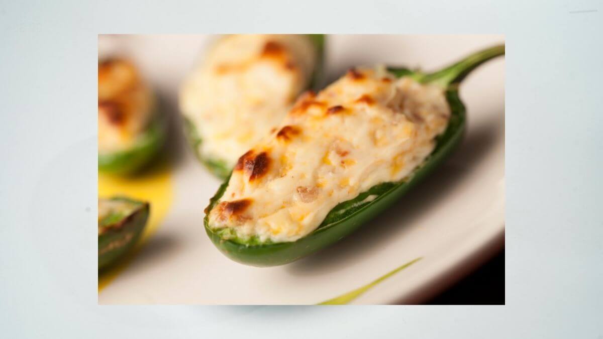 Jalapeño Popper fyldt med cremet ostefyld og bacon