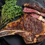 Côte de boeuf, mükemmel kabuklu yumuşak antrikot