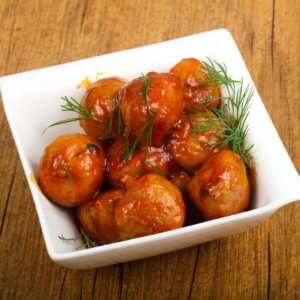 Almôndegas de frango chinesas glaceadas ao molho agridoce