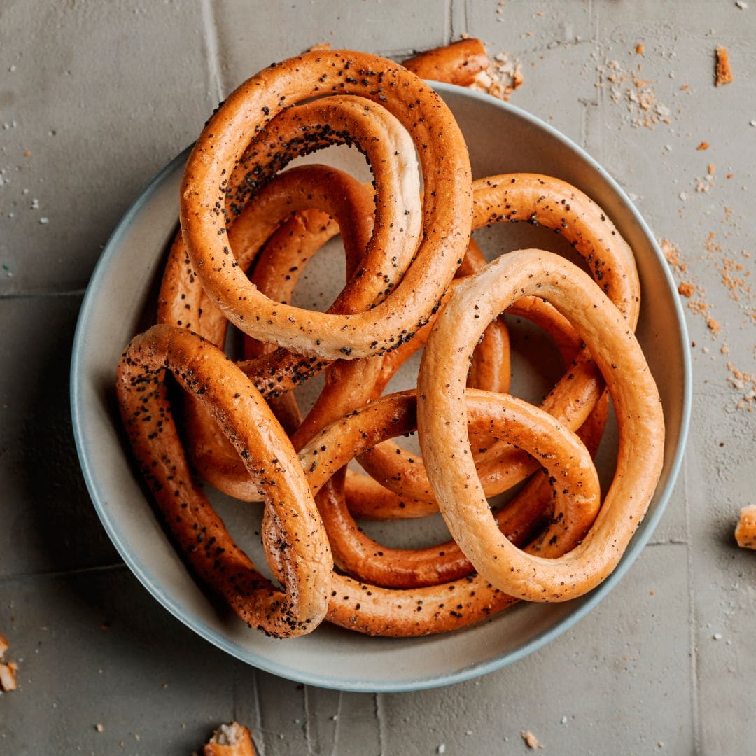 Große rumänische Salzbrezeln im Airfryer