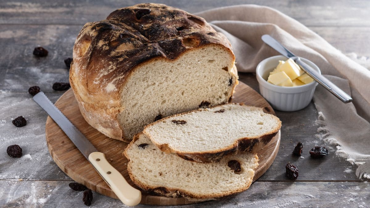 brød, der bruger natriumbicarbonat som hævemiddel i stedet for gær