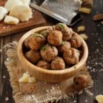 Aromatyczne, przyprawione klopsiki, narodowe danie kuchni tureckiej