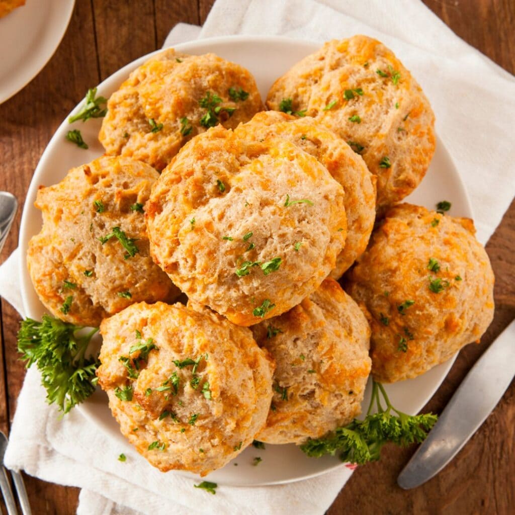 Cheddar biscuits bagt i airfryer