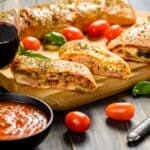 italienske pizza, som en pizzaroulade